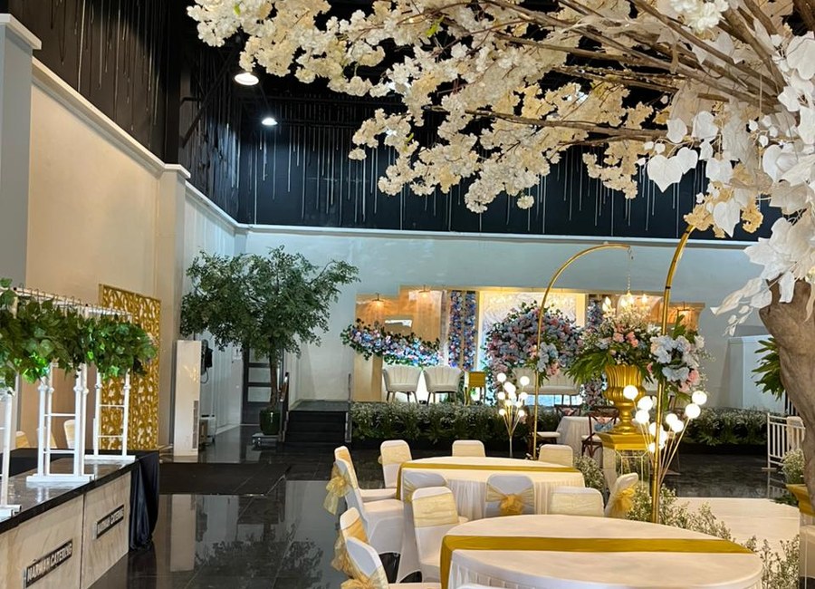 Panggung dan Dekorasi